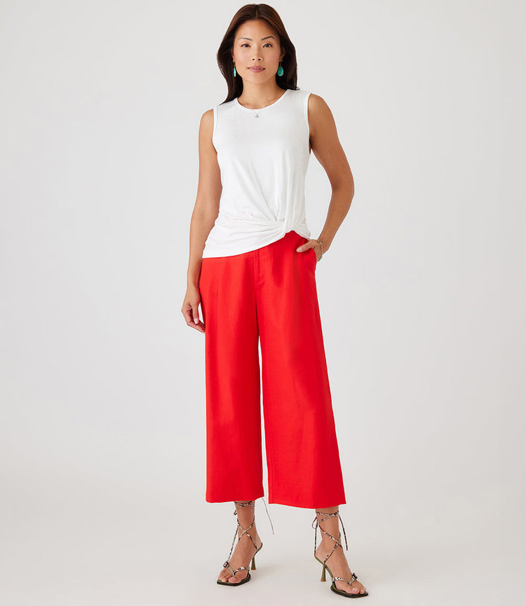 Sleeveless Pick Up Top